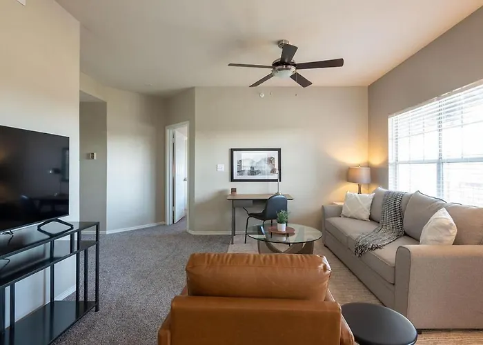 Landing Modern With Amazing Amenities Apartment Round Rock